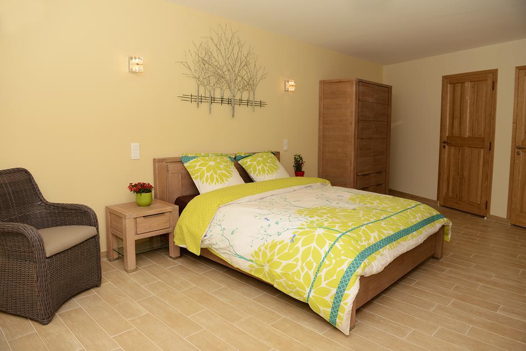 Bed and Breakfast Mas De Carabelle La Roque-Alric Pokoj fotografie