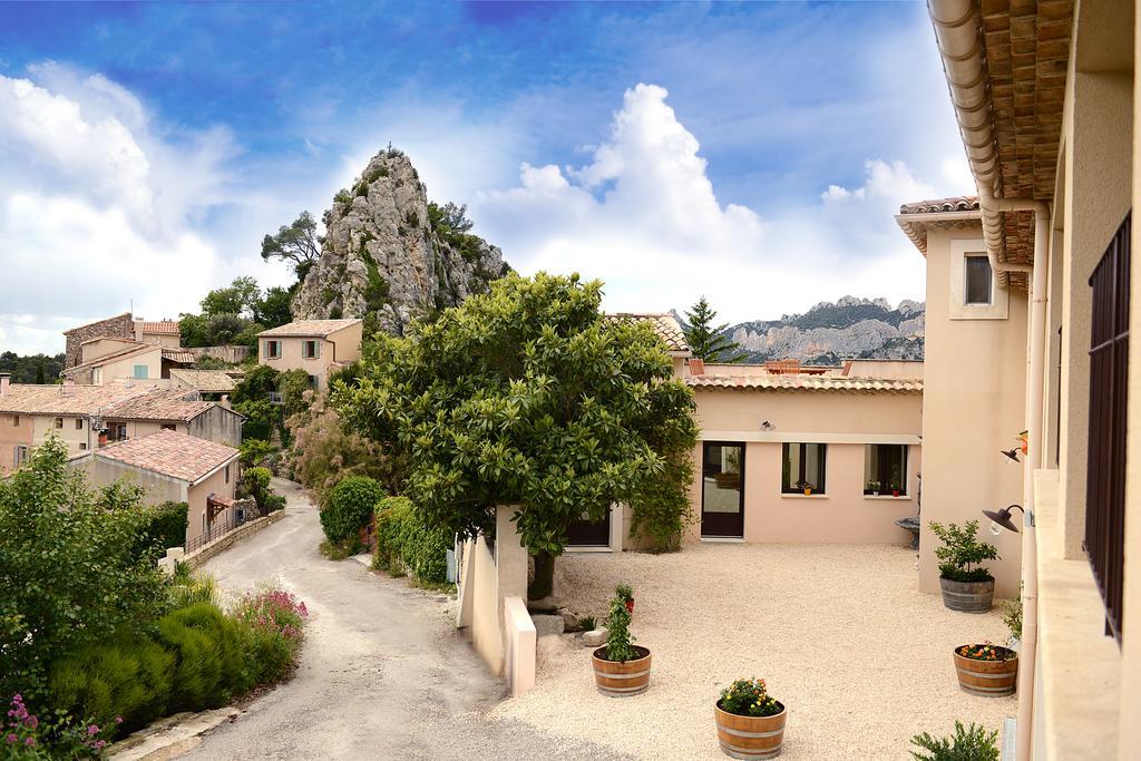 Bed and Breakfast Mas De Carabelle La Roque-Alric Exteriér fotografie